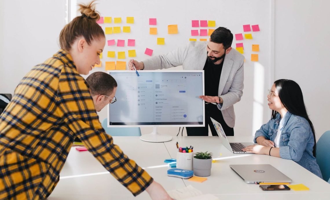 Why Your Small or Medium-Sized Australian Business Should Use Accounting Software